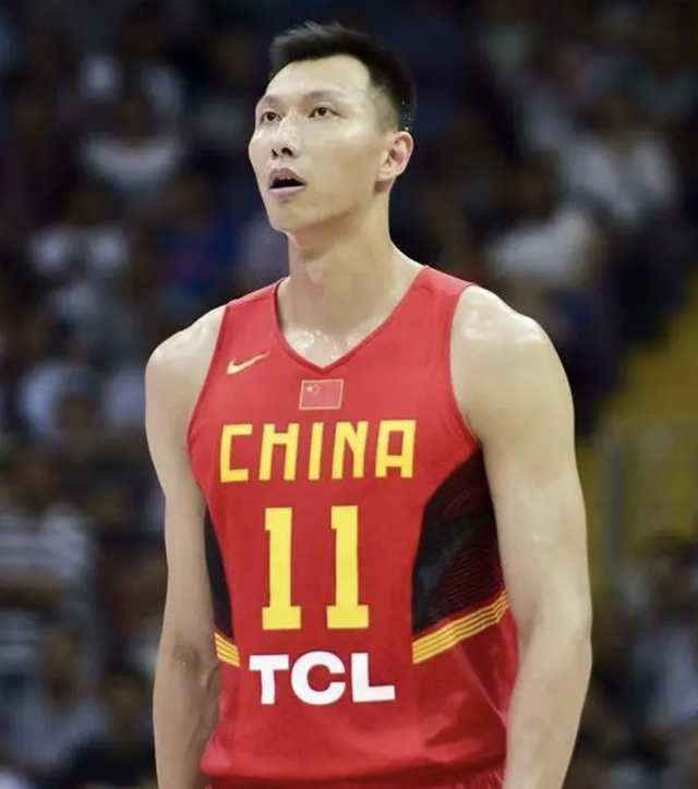 易建聯(lián)最新情況，籃球巨星的新征程